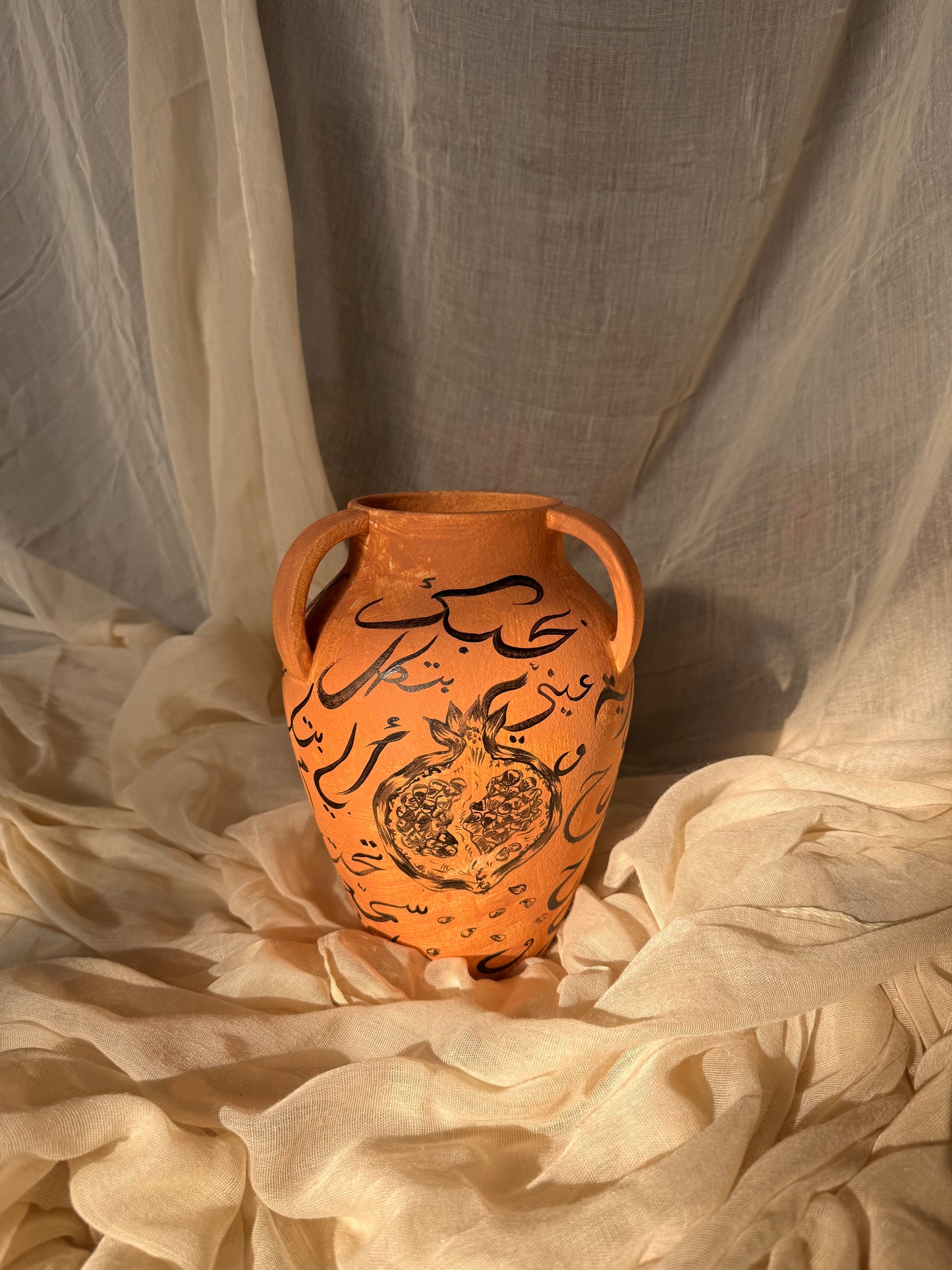 Al Bint vase